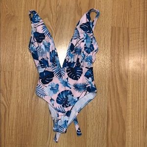 CUPSHE tropical print one piece swimsuit
